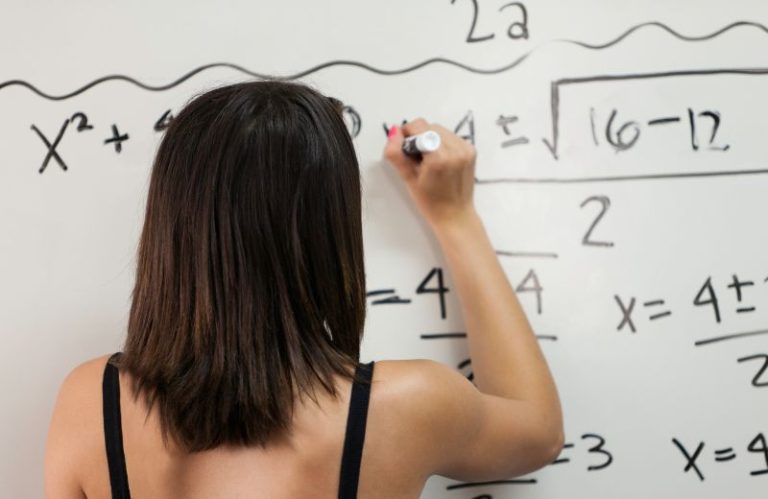 Monitoreo del desarrollo de competencias matemáticas