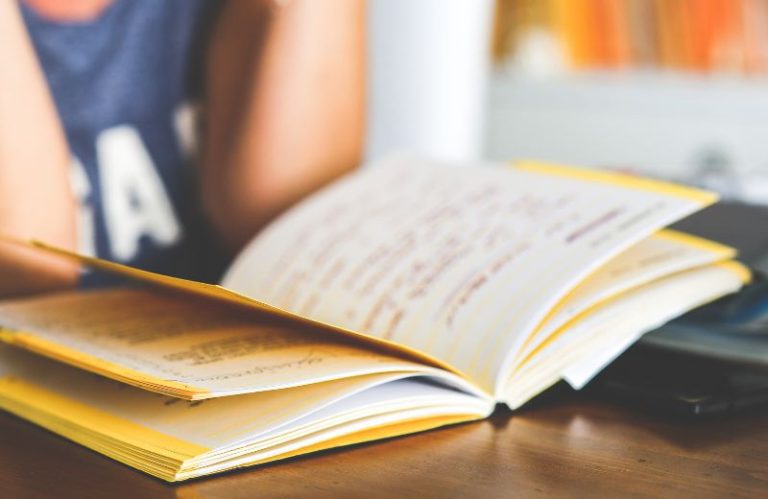 El libro como objeto mediador