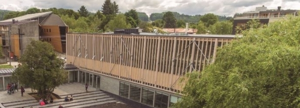 Fotografía desde el patio del edificio del CEDEL