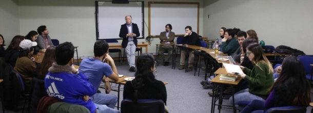 Estudiantes de la Facultad de Ciencias Sociales