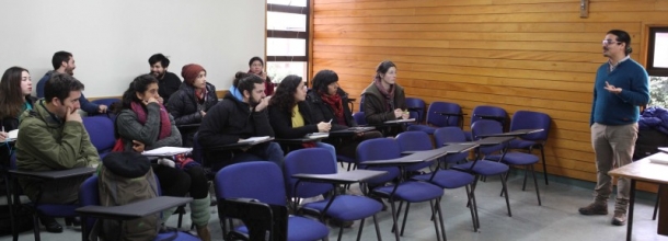 Investigador presentó estudio sobre el teleacoplamiento humano-naturaleza