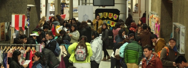 Estudiantes que cursan módulos de inglés realizaron la segunda versión de Flea Market